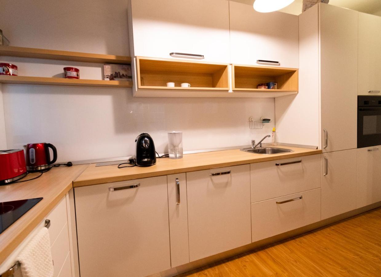 Ardor Apt - Bright And Secluded Apartment In The Heart Of Old Town Braşov Eksteriør bilde