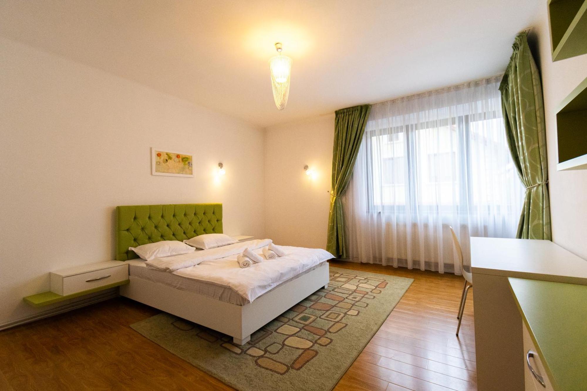 Ardor Apt - Bright And Secluded Apartment In The Heart Of Old Town Braşov Eksteriør bilde